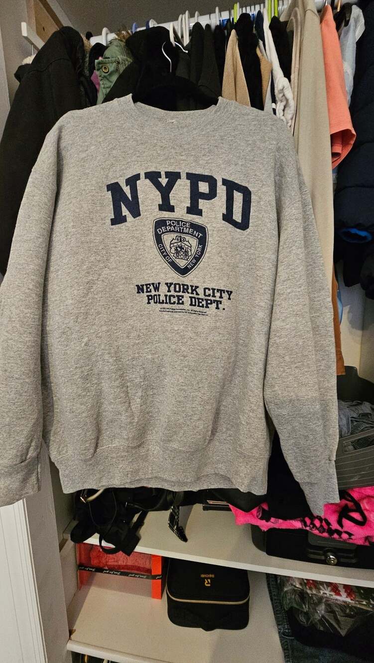 NYPD Men's Crewneck Sweatshirt Size M Gray Long Sleeve Vintage 90's